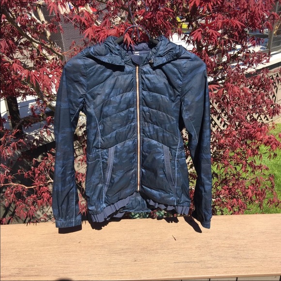 lululemon athletica Jackets & Blazers - Lululemon Spring Fling Jacket Camo Oil Slick Blue